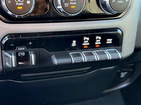 Used 2025 RAM 1500 Big Horn image 27