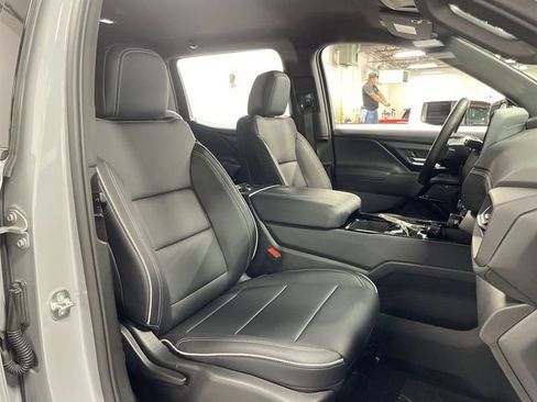 Certified 2026 Chevrolet Silverado EV LT AWD/4WD image 27