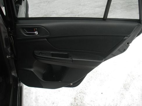 Used 2014 Subaru Crosstrek 2.0i Premium image 28