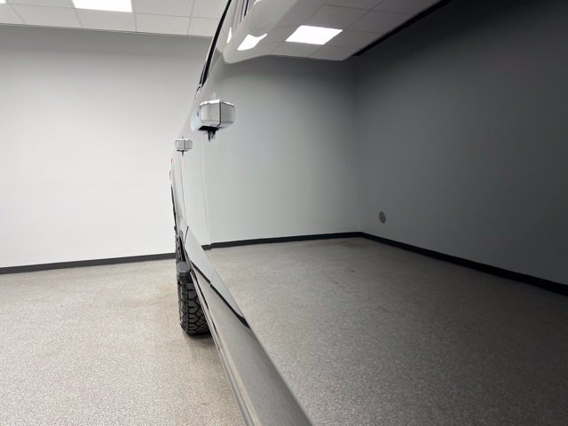 Used 2023 Ford F350 Platinum w/ Tremor Off-Road Package AWD/4WD image 11