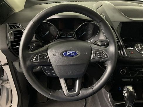 Used 2019 Ford Escape Titanium image 23