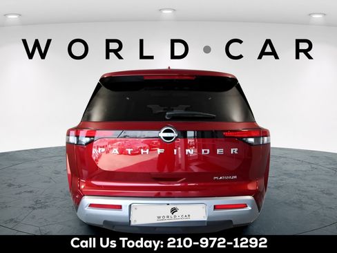 Used 2023 Nissan Pathfinder Platinum w/ Lighting Package (N93) FWD image 4