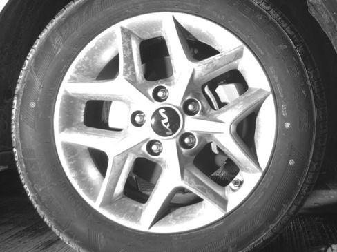 Used 2025 Kia Soul LX w/ LX Technology Package image 13