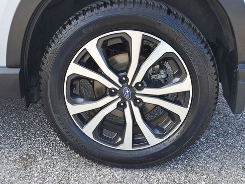 Used 2020 Subaru Forester Limited w/ Popular Package #3 image 5