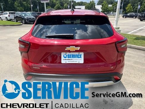 New 2026 Chevrolet Trax LT FWD image 5