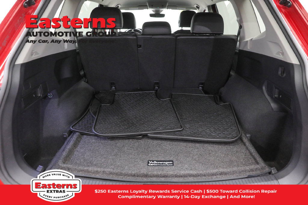 Used 2023 Volkswagen Tiguan SE AWD/4WD image 10