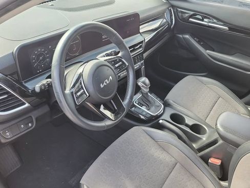Used 2024 Kia Seltos S FWD image 17