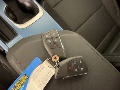 Used 2024 Chevrolet Equinox EV LT FWD image 31