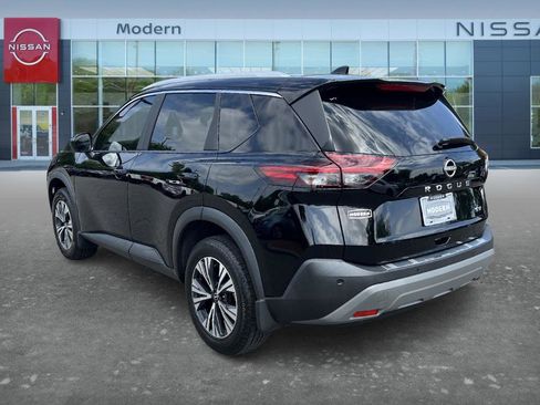 Certified 2023 Nissan Rogue SV w/ SV Premium B Package FWD image 7