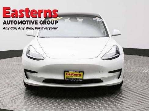 Used 2018 Tesla Model 3 Long Range image 2