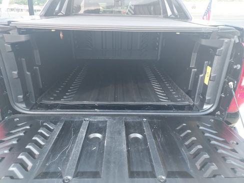 Used 2013 Chevrolet Avalanche LS RWD image 9