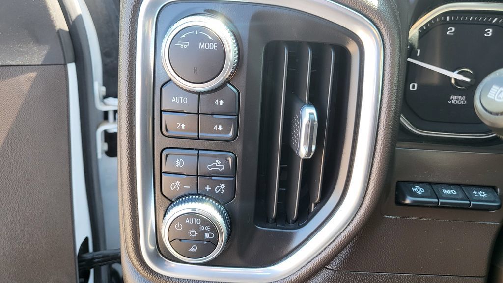 Used 2022 GMC Sierra 2500 Denali w/ Denali Ultimate Package AWD/4WD image 43