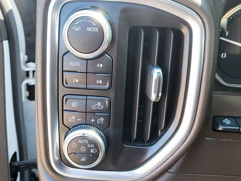 Used 2022 GMC Sierra 2500 Denali w/ Denali Ultimate Package AWD/4WD image 43