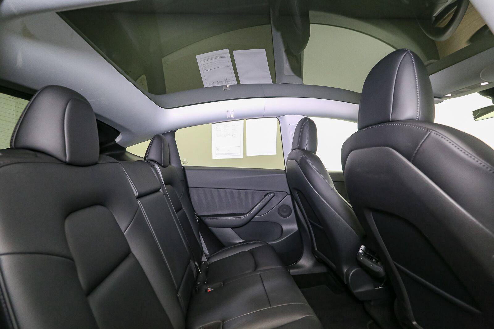 Used 2021 Tesla Model Y Long Range AWD/4WD image 22