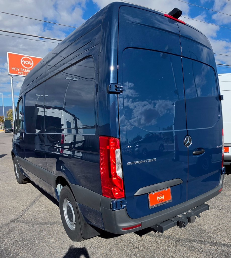 Used 2026 Mercedes-Benz Sprinter 2500 image 7