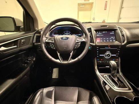 Used 2017 Ford Edge Titanium w/ Equipment Group 301A FWD image 31