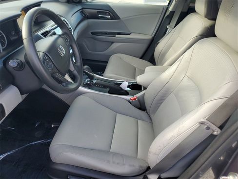 Used 2015 Honda Accord EX-L image 19
