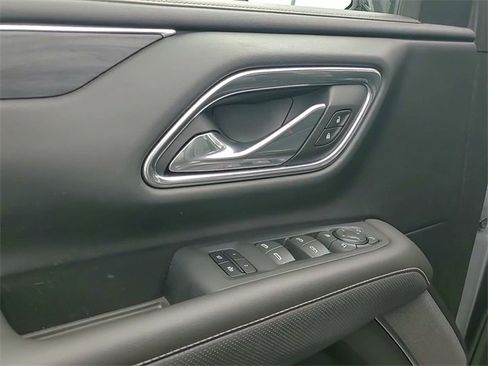 Used 2021 GMC Yukon SLT w/ SLT Luxury Plus Package image 14