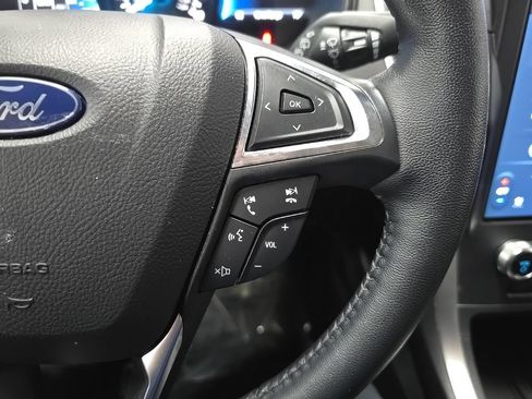 Certified 2024 Ford Edge SEL w/ Convenience Package AWD/4WD image 24