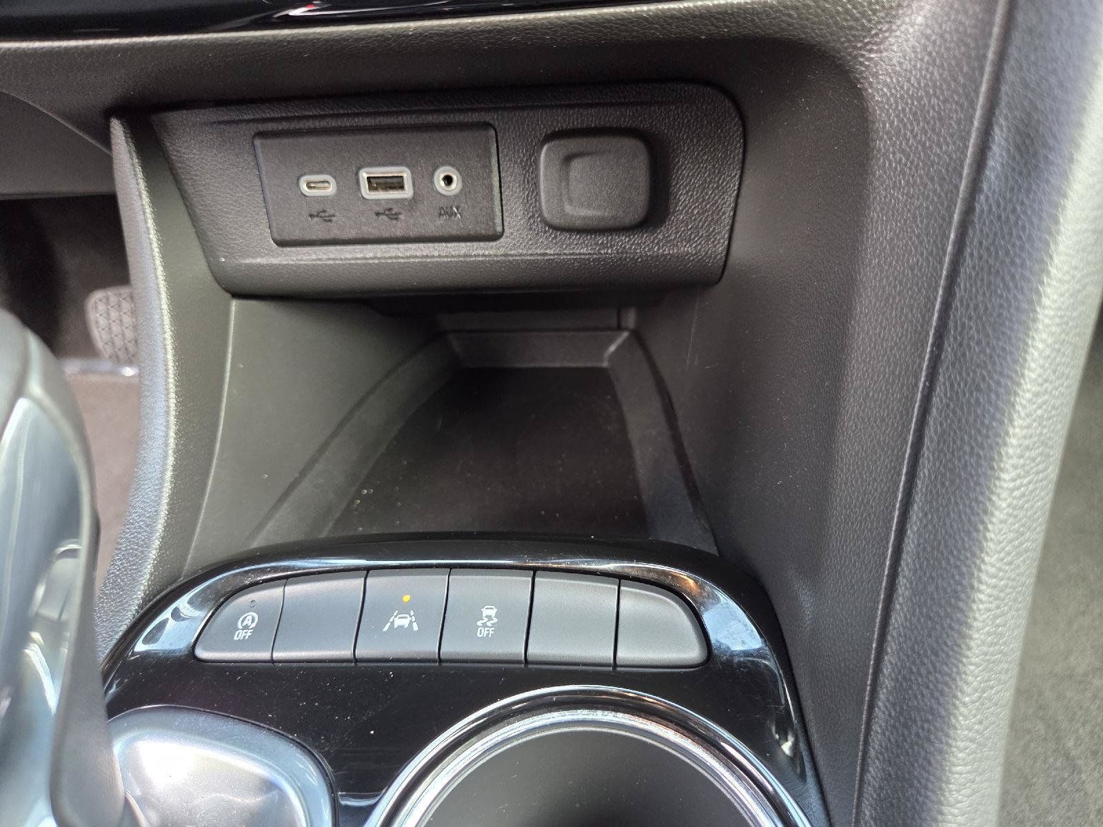 Used 2022 Buick Encore GX Select FWD image 21