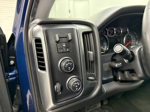 Used 2017 Chevrolet Silverado 1500 LT w/ All Star Edition AWD/4WD image 26