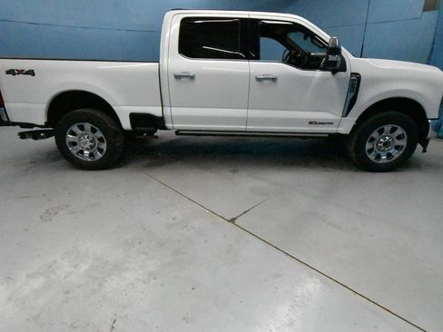 Used 2025 Ford F250 King Ranch w/ Chrome Package image 39