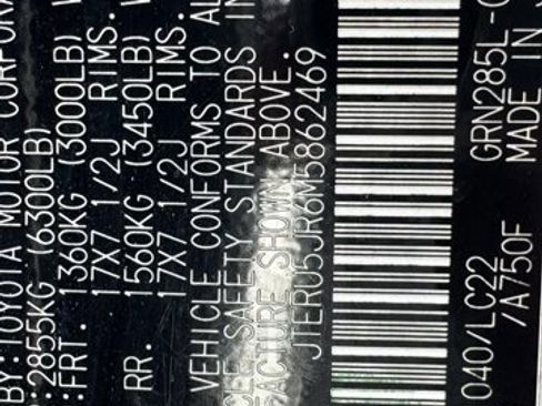 Used 2021 Toyota 4Runner TRD Off-Road Premium w/ Moonroof Package image 36