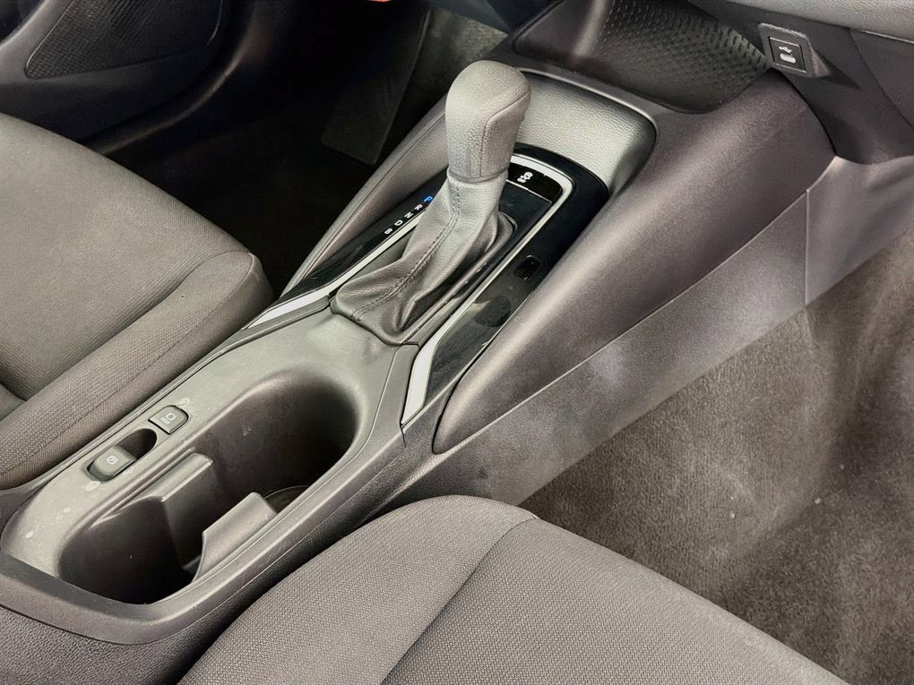 Used 2024 Toyota Corolla LE FWD image 35