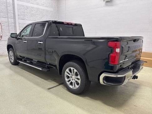New 2026 Chevrolet Silverado 1500 LTZ w/ LTZ Premium Package AWD/4WD image 7