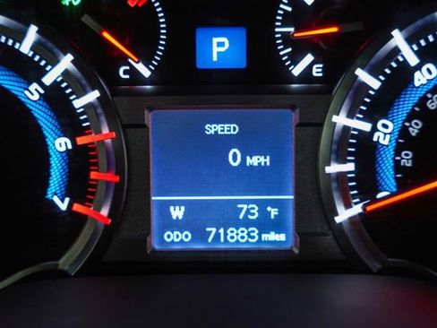 Used 2019 Toyota 4Runner TRD Off-Road Premium AWD/4WD image 6