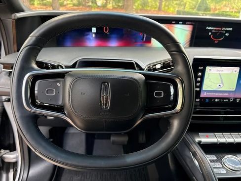 Used 2024 Lincoln Nautilus Premier w/ Jet Appearance Package AWD/4WD image 10