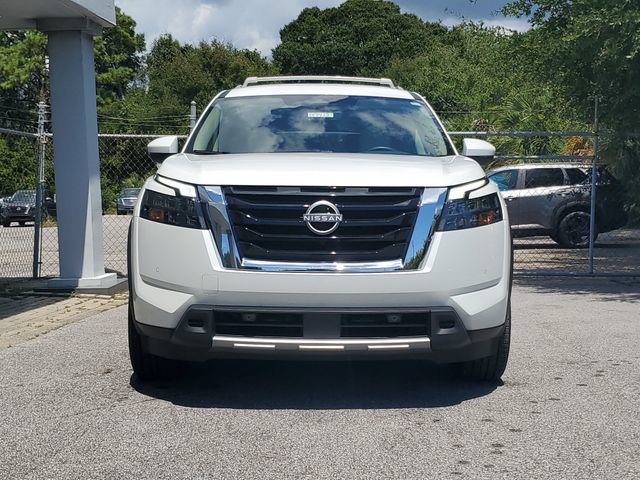 Certified 2025 Nissan Pathfinder SL FWD image 13