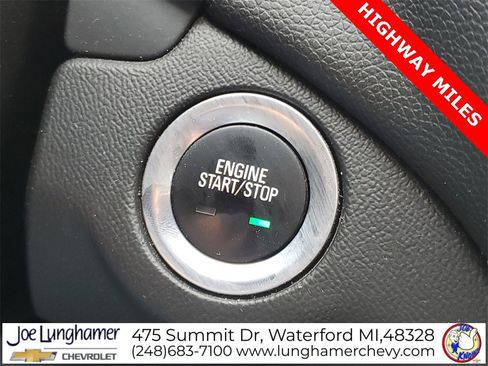 Used 2018 Chevrolet Equinox LT image 16