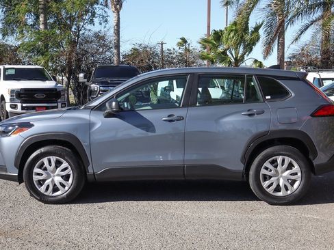 Used 2022 Toyota Corolla Cross L image 5