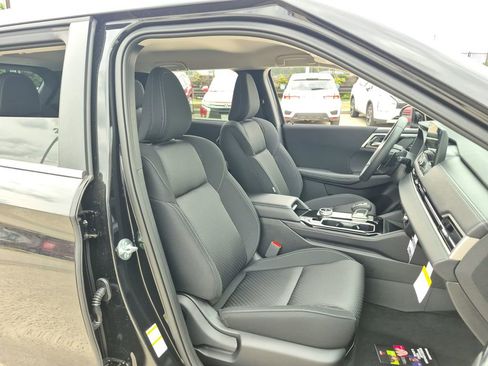 New 2026 Mitsubishi Outlander ES FWD image 23