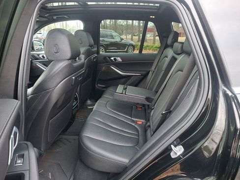 Used 2022 BMW X5 xDrive40i w/ Climate Comfort Package image 10