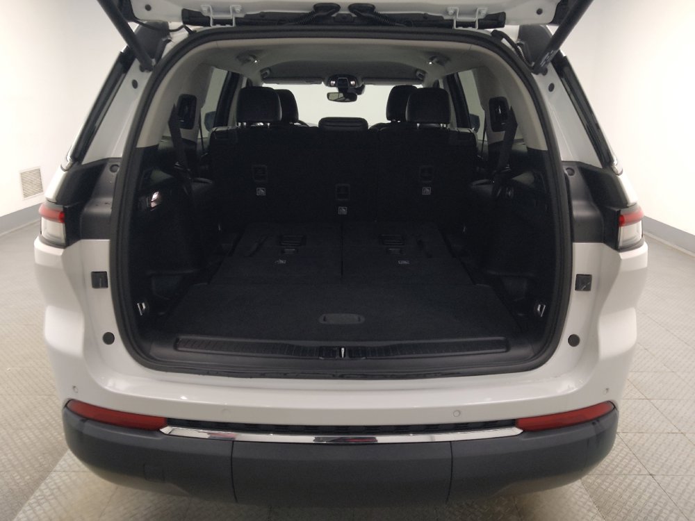 Used 2023 Jeep Grand Cherokee L Limited AWD/4WD image 29