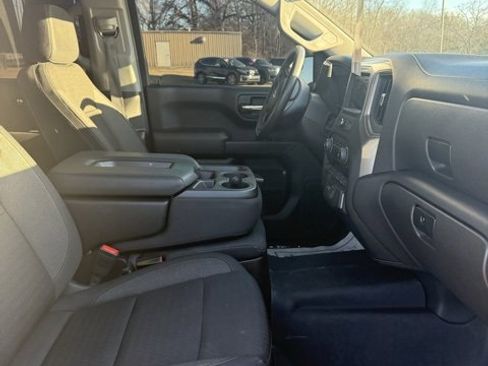 Used 2025 Chevrolet Silverado 1500 Custom Trail Boss image 23