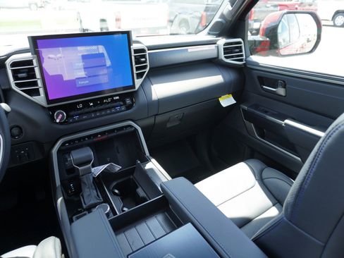 New 2026 Toyota Tundra Platinum AWD/4WD image 21