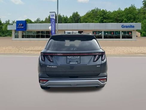 Certified 2025 Hyundai Tucson SEL image 9