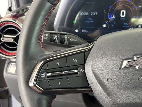 Used 2025 Chevrolet Equinox RS w/ Safety and Technology Package FWD image 11