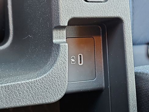 Certified 2025 Nissan Versa SV w/ Trunk Package image 24