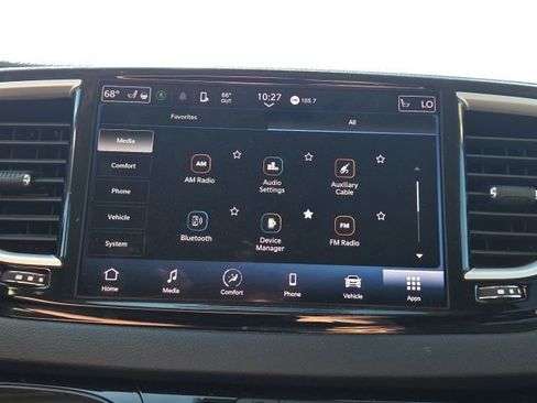 Used 2023 Chrysler Pacifica Touring-L FWD image 33