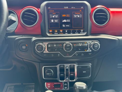 Used 2020 Jeep Gladiator Rubicon AWD/4WD image 19
