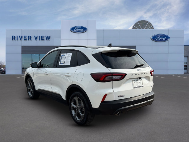 Used 2026 Ford Escape ST-Line Select w/ Tech Pack #1 AWD/4WD image 4