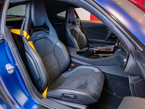 Used 2020 Mercedes-Benz AMG GT R image 19