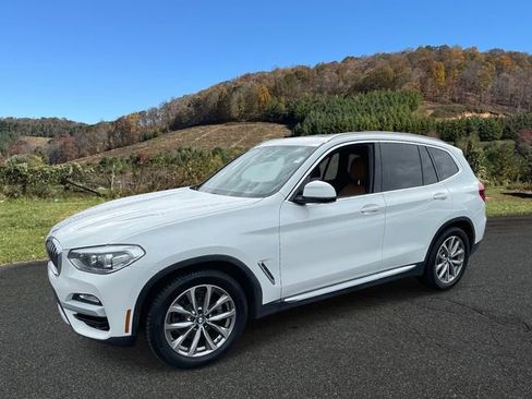 Used 2019 BMW X3 sDrive30i w/ Premium Package image 3