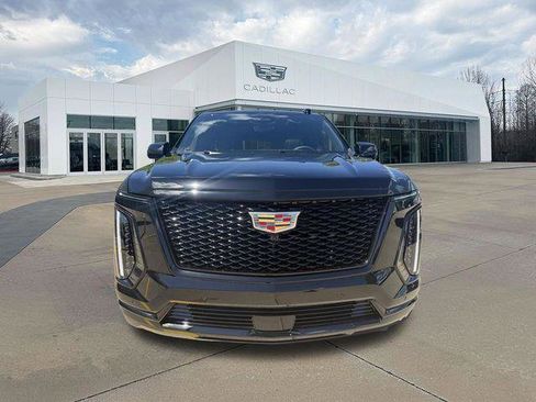 New 2026 Cadillac Escalade ESV Sport w/ Touring Package AWD/4WD image 8