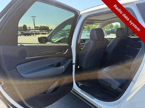 Used 2021 Buick Enclave Essence w/ Experience Buick Package AWD/4WD image 32