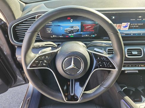 Used 2025 Mercedes-Benz GLE 450e 4MATIC image 19